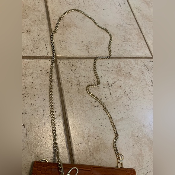 Elegant JustFab Brown Croc-Embossed Crossbody Bag - Picture 6 of 11